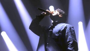 (زياد ظاظا) و(كينجو) يروجان للشذوذ الجنسي من خلال راب (يلا يا بابا)!