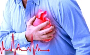 (مي محمد): متوسط ظهور المخاطر لدى الرجال يبدأ عند سن 50.5 عامًا