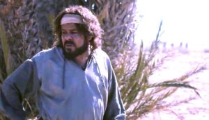 منذر رياحنة يوضح حقيقة إصابته خلال تصوير مسلسل (أبطال الرمال)