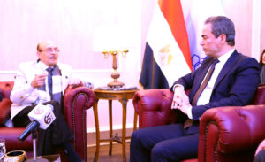 الفنان الكبير (محمد صبحي) يقدم المسلسل الكوميدى الإذاعي (مرفوع مؤقتا من الخدمة)