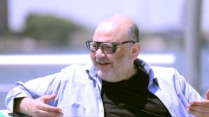 عرض حكي للفنان محمد عبد الفتاح (كالا) لإحياء التراث الثقافي والقيم الجمالية