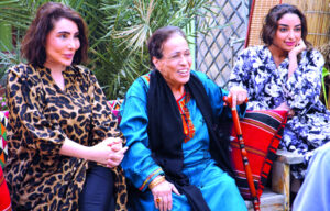 مؤسسة الفهد للإنتاج الفني تطلب من الجمهور الدعاء للفنانة العظيمة (حياة الفهد)