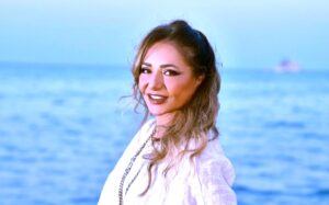 تعرف على (11 نجمة) منهم (يسرا، وليلى، وإلهام، ومنى، وأمينة) خارج الماراثون الرمضاني