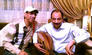 سر بكاء (ناصر الصالح) صاحب (الأماكن، وبنت النور، وصدفة) على صدري!