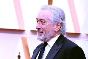 (روبرت دي نيرو) يشن هجوما قاسيا على (ترامب) بسبب حرب إيران