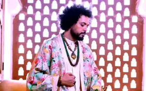 (عبد الفتاح الجريني) يطرح ألبومه الجديد وسط تفاعل جماهيري واسع