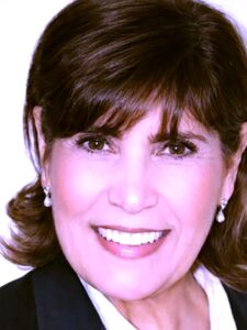 وزرازة الثقافة تحتفي بـ (اليوم العالمي للمسرح) اليوم الجمعة