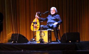 بعد نجاح حفله الأول في أوبرا الجزائر، (مارسيل خليفة) يواصل حفلاته في وهران وقسنطينة