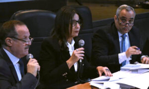 وزيرة الثقافة تبحث آليات تطوير منظومة المهرجانات الثقافية والفنية