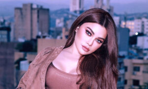 أغنية جديدة تجمع النجمة اللبنانية (هيفاء وهبي)، بالشاعر الغنائي عمرو سامي