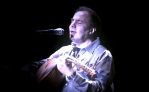 اليوم (وجيه عزيز) يعود إلى جمهوره  بقصر الأمير طاز في ليالي رمضان