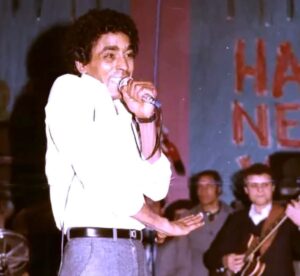 بهاء الدين يوسف يكتب: (محمد منير).. مشوار اسمه حياة