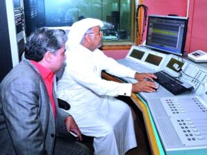 (أحمد فتح الله): (نور الشريف) سألني هل قطر ستذيع الإشادة بمصر، وبينا خلافات سياسية؟! (2/2)