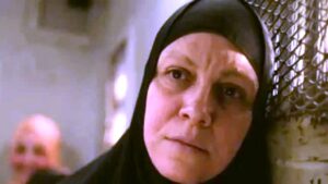 محمود حسونة يكتب: (حكاية نرجس).. عظمة على عظمة