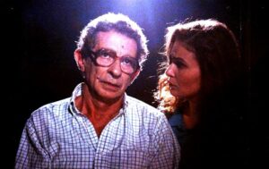 (يسرا).. إمرأة متسربلة بالشمس، والقمر تحت رجليها، وعلى رأسها إكليل من النجوم