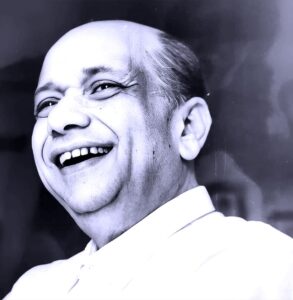 في ذكرى صلاح جاهين .. كيف جسدت رسومه مشاعر المصريين الوطنية