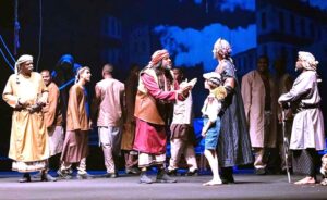 كمال زغلول يكتب: البنية الثقافية والابداع الشعبي (14).. (الإضاءة المسرحية)