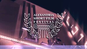 بوستر (مهرجان الإسكندرية للفيلم القصير) يستحضر الترام كرمز بصري