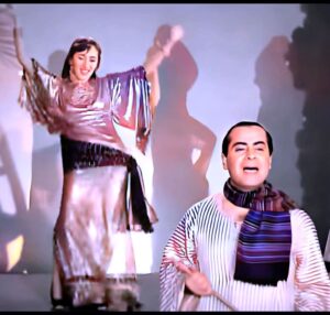 رحيل (ليلي الجزائرية) التى تم محاكمة فريد الأطرش بسببها، وأعجب بها عبد الوهاب