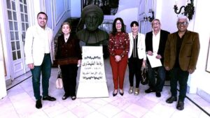 وزيرة الثقافة تلتقي بالفنان (محمد رياض) ووفد مهرجان أسوان