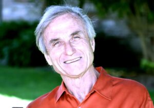 رضا العربي يكتب: (ضياء العوضي).. عاش بينا من قبل!