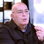 لماذا لا يكف (عماد أديب) عن الهذيان؟!