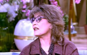 (سماح أنور) تروي موقفا صادما مع الفنان الراحل(أحمد زكي)