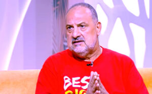 (خالد الصاوي) يؤكد: ينبغي عدم الاستسلام للأفكار السلبية أو الاكتئاب