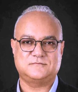 (مهرجان جمعية الفيلم) يكرم (الشناوي، والزرقاني، والنبوي) ويهدي دورته إلى (دوواد عبد السيد)