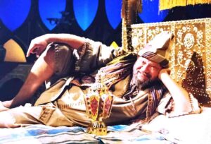 (يحيى الفخراني).. الأسطورة الذي صنع من حياته ملحمة فنية مشغولة بالإبداع