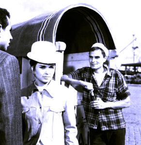 كانت فترة زواج (سعاد حسني) و(علي بدرخان) مليئة بالبرق والبريق (2)