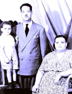 (يحيى الفخراني).. الأسطورة الذي صنع من حياته ملحمة فنية مشغولة بالإبداع