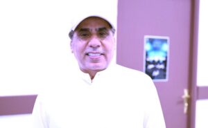(هوليود الخليج)، عرض يعيد للجمهور ذكريات الأعمال المسرحية الخالدة