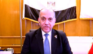 الدكتور (محمد المهدي): (الخيانة الإلكترونية) غالبًا ما تكون عرضًا لخلل أعمق داخل العلاقة الزوجية