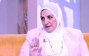الدكتورة (إلهام شاهين) تحذر من الدعاء على الأبناء وقت الغضب