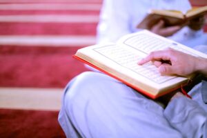 محمود عطية يكتب: معايير لجنة اختبار (الإذاعة)
