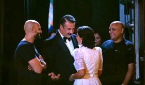 (الست).. بشرٌ مثلنا، لكنها ليست مثلهم !
