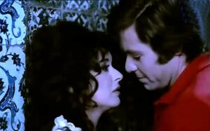 حسين نوح يكتب: (غرباء).. فيلم يجعلنا نُفكر 