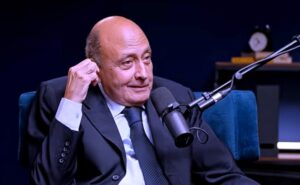 (أسامة سرايا).. في حوار المكاشفة حول المهنة والوطن
