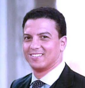 هنا القاهرة.. (الإذاعة) نور وبعض المنصات قبور