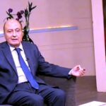(أسامة سرايا) يفتح خزائن الذاكرة في برنامج (الحريف) على قناة نايل لايف