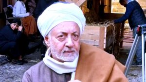 النجوم ينعون الفنان الكبير (عبد العزيز مخيون).. صاحب بصمة فنية وإنسانية لا تُنسى