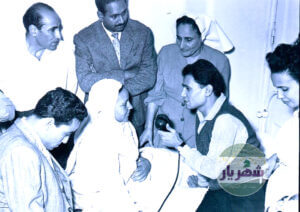 هنا القاهرة.. (الإذاعة) نور وبعض المنصات قبور