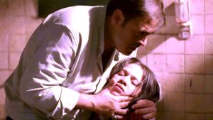 (تحت السن).. دراما ما تخفيه الأسرة خلف الأقنعة