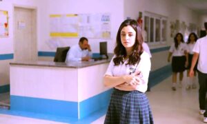 (تحت السن).. دراما ما تخفيه الأسرة خلف الأقنعة