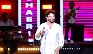 (حميد الشاعري) يعيد زمن التسعينيات.. (الكابو) يشعل المسرح الروماني