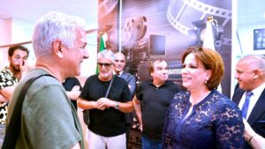 (مليكة بن دودة) تدشن (المركز الوطني للسينما).. وتخلّد اسم المخرج الراحل (لمين مرباح)