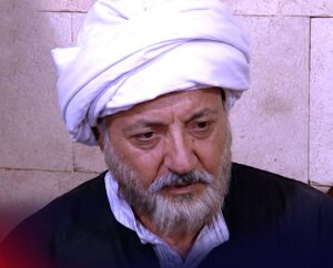 وفاء لفنان من زمن الكبار.. (حضور السيرة) يعيد (عبد العزيز مخيون) إلى خشبة المسرح
