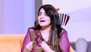 (ابن الوز عوام).. (شيرين العدوي): والدتي صاحبة دكتوراه الثمانين كانت ملهمتي