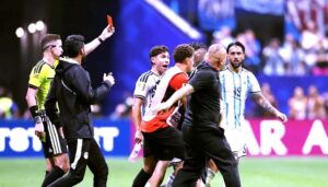 عصام السيد يكتب: حين تصبح (الهزيمة) وسامًا!